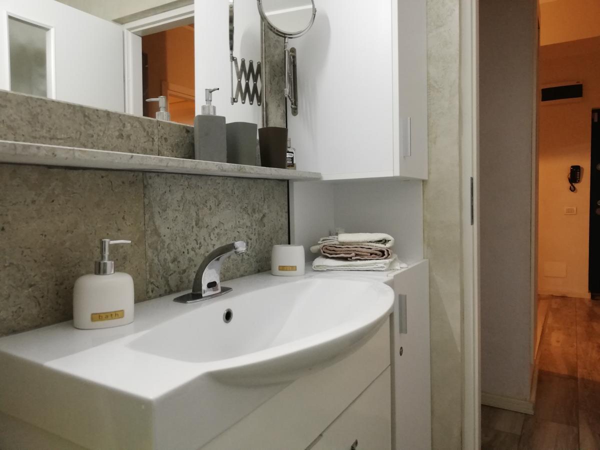 Tomis Apartament Apartment Constanta Luaran gambar
